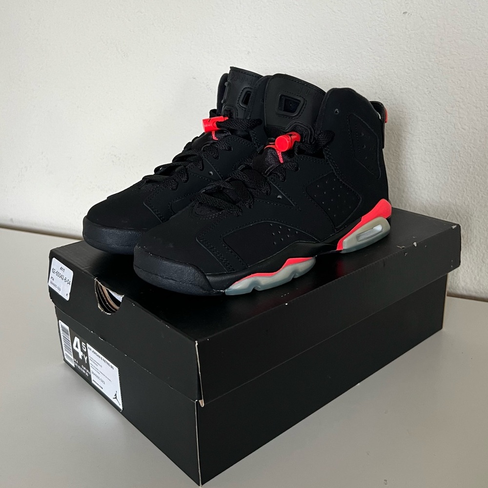 Nike Air Jordan Black Infrared 6 Grade School Boys 4.5Y